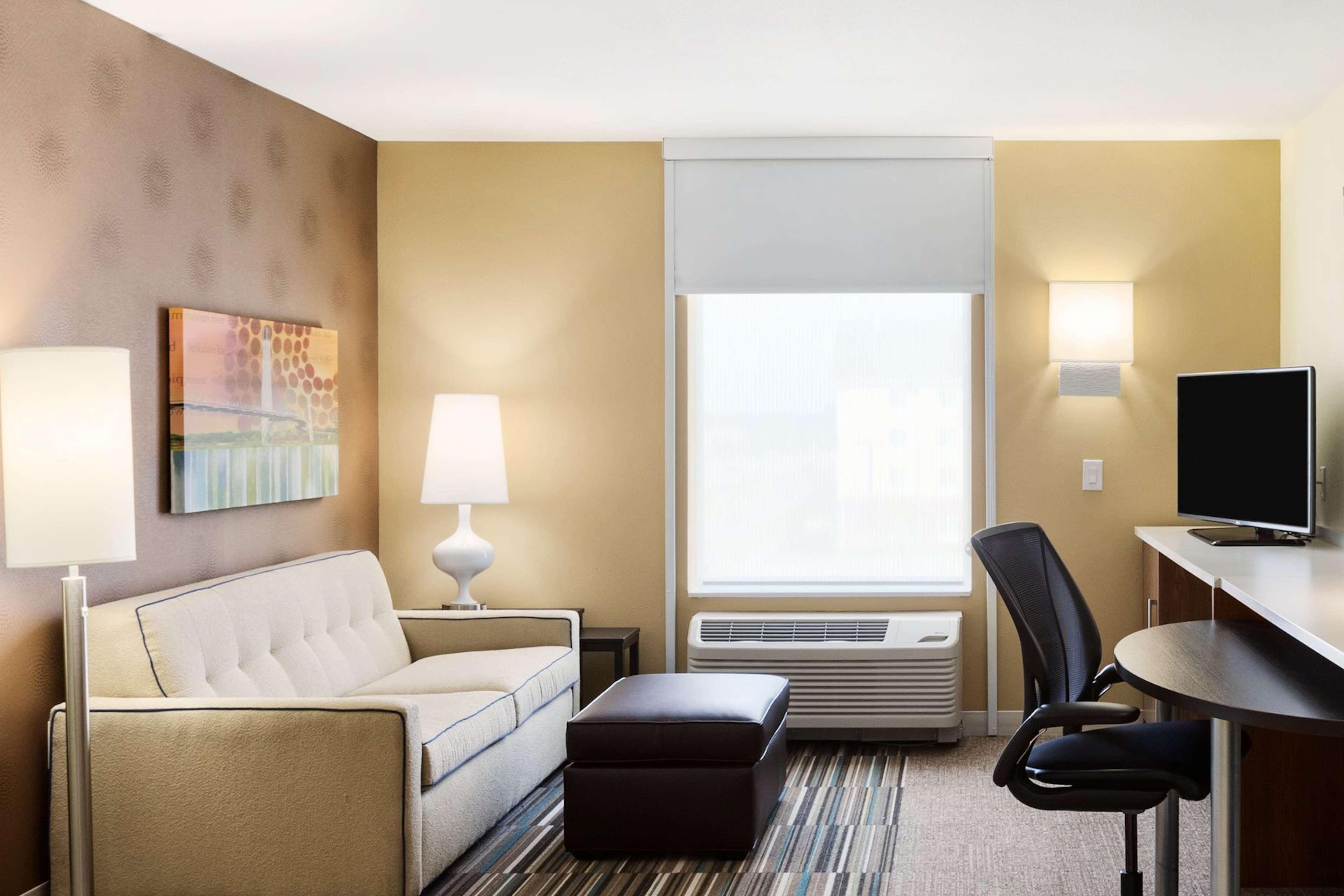 Home2 Suites By Hilton Omaha West Екстер'єр фото