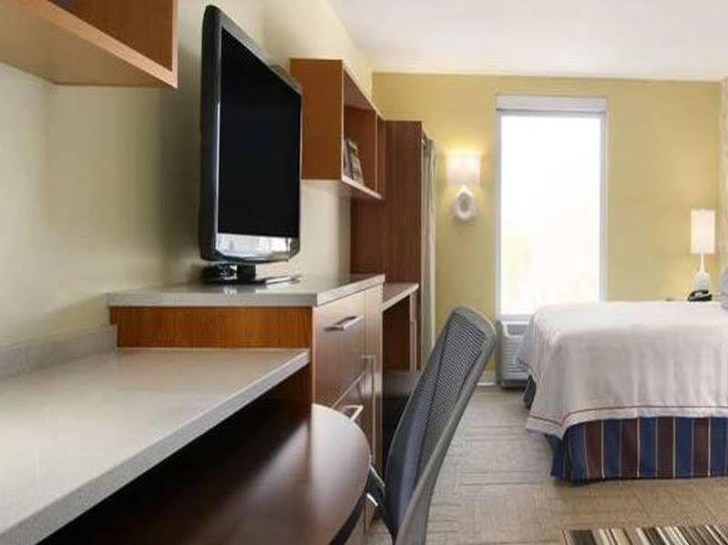 Home2 Suites By Hilton Omaha West Екстер'єр фото